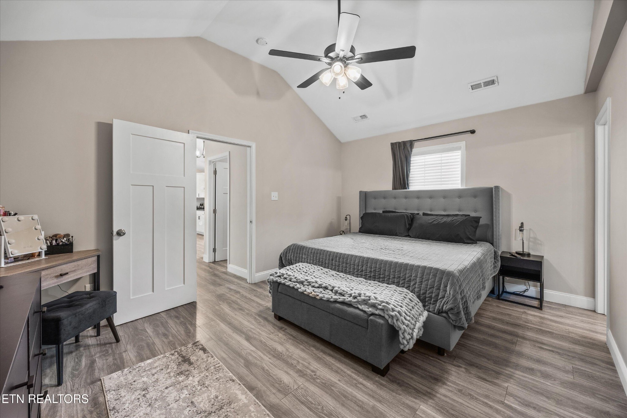 207 Daniel Morris Point Clinton, TN 37716 - Photo 14 of 42 a bedroom with bed and window