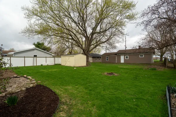 $190,000 | 215 Lincoln Street, Schoolcraft, MI 49087