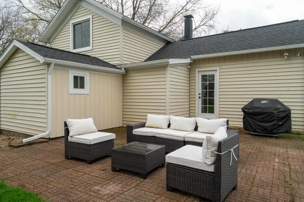 $190,000 | 215 Lincoln Street, Schoolcraft, MI 49087