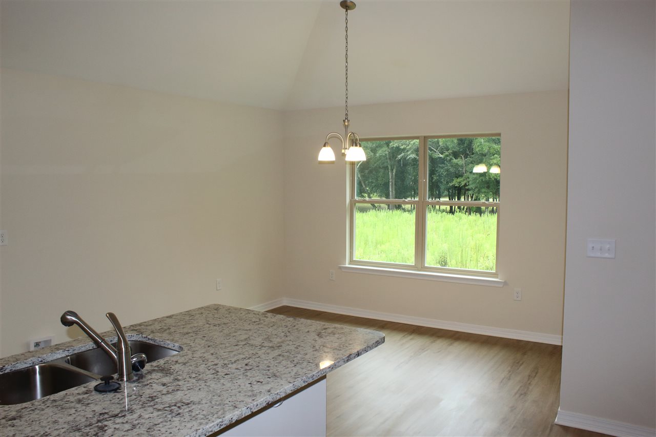 22660 Ridgewood Drive Robertsdale, AL 36567 - Photo 7 of 29