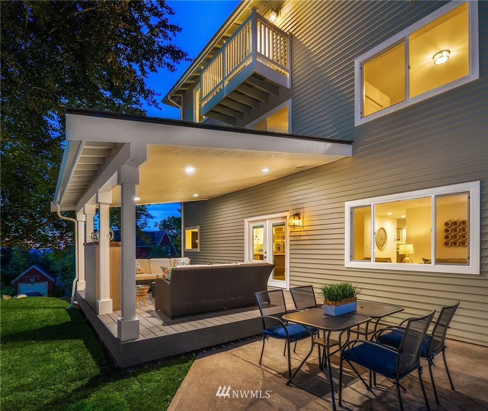 1533 33rd Avenue Seattle, WA 98122 - Photo 27 of 28 a view of a house with backyard and sitting area