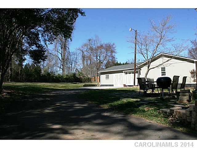 1501 Sansberry Road Charlotte, NC 28262 - Photo 14 of 16 Gallery Image 14