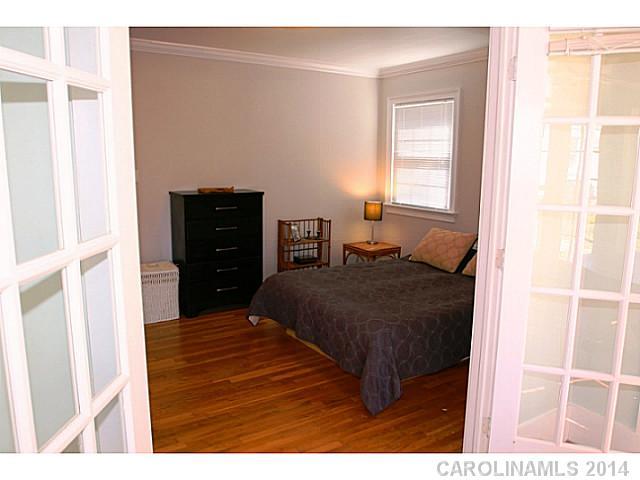 1501 Sansberry Road Charlotte, NC 28262 - Photo 9 of 16 Gallery Image 9