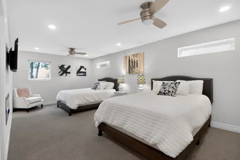 $979,000 | 8718 Tallwood Drive, Austin, TX 78759