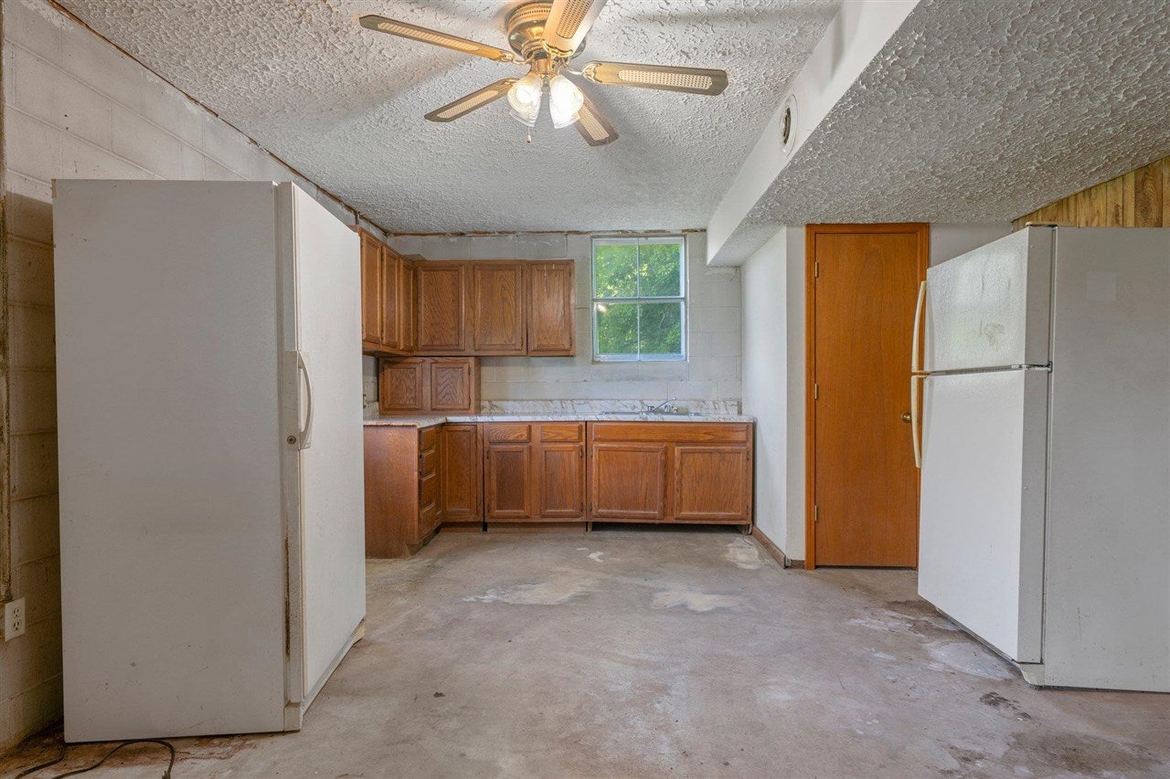 410 Ralph A Young Road Bowling Green, KY 42101 - Photo 32 of 46 Gallery Image 32