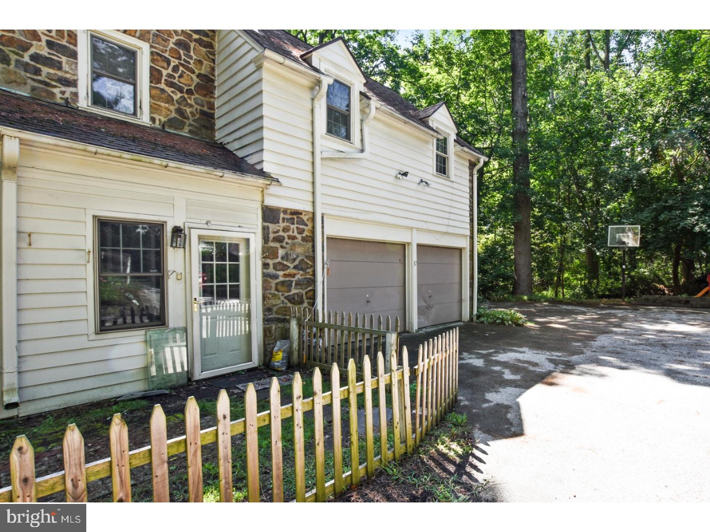 37 Sproul Road Villanova, PA 19085 - Photo 23 of 25 Exterior Back