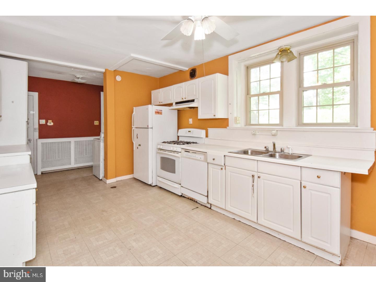 37 Sproul Road Villanova, PA 19085 - Photo 6 of 25 Kitchen