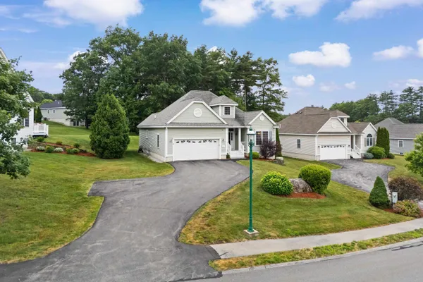$599,900 | 28 St Andrews Way, Londonderry, NH 03053