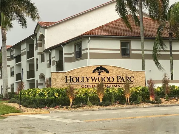 $2,300 | 640 South Park Road, Unit 144, Hollywood, FL 33021