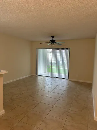 $2,300 | 640 South Park Road, Unit 144, Hollywood, FL 33021