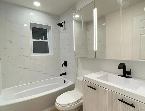 $2,200 | 79 Ludlow Street, Yonkers, NY 10705