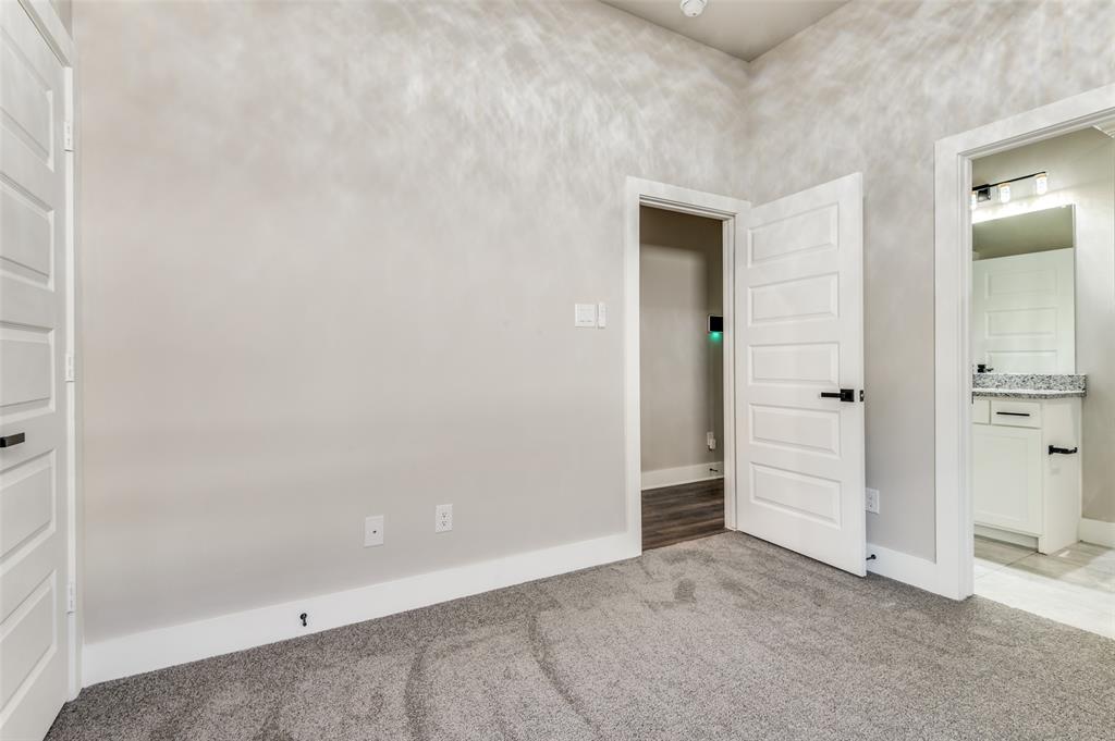 4113 Metropolitan Avenue Dallas, TX 75210 - Photo 15 of 30 a view of an empty room