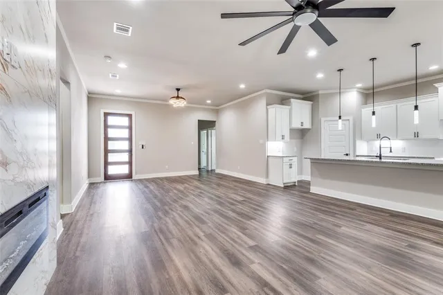 $359,977 | 4113 Metropolitan Avenue, Dallas, TX 75210