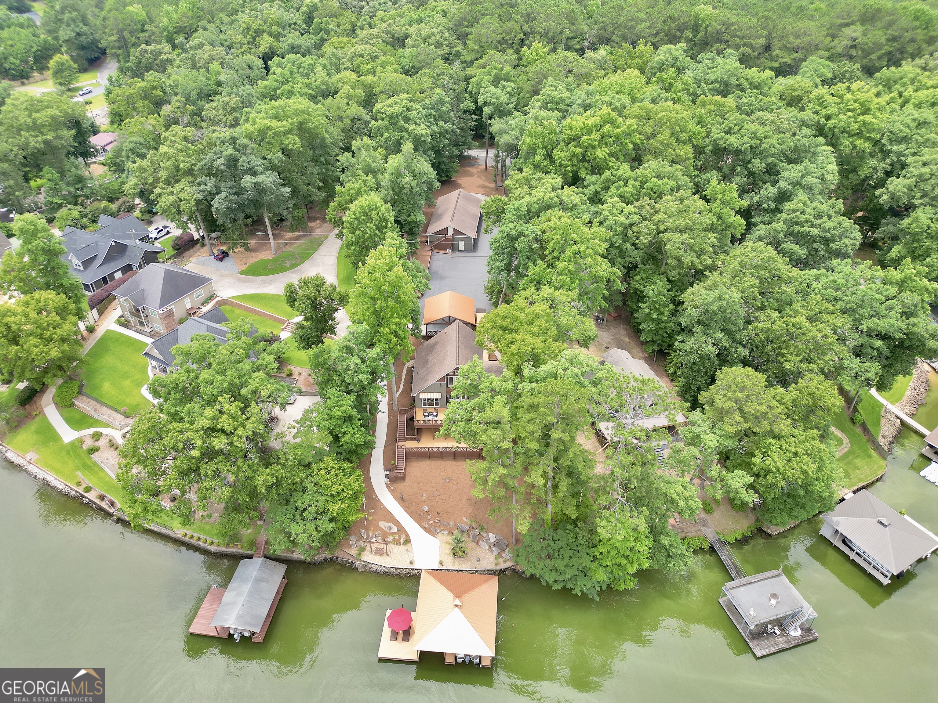 298 Roberts Point Road Jackson, GA 30233 - Photo 6 of 84