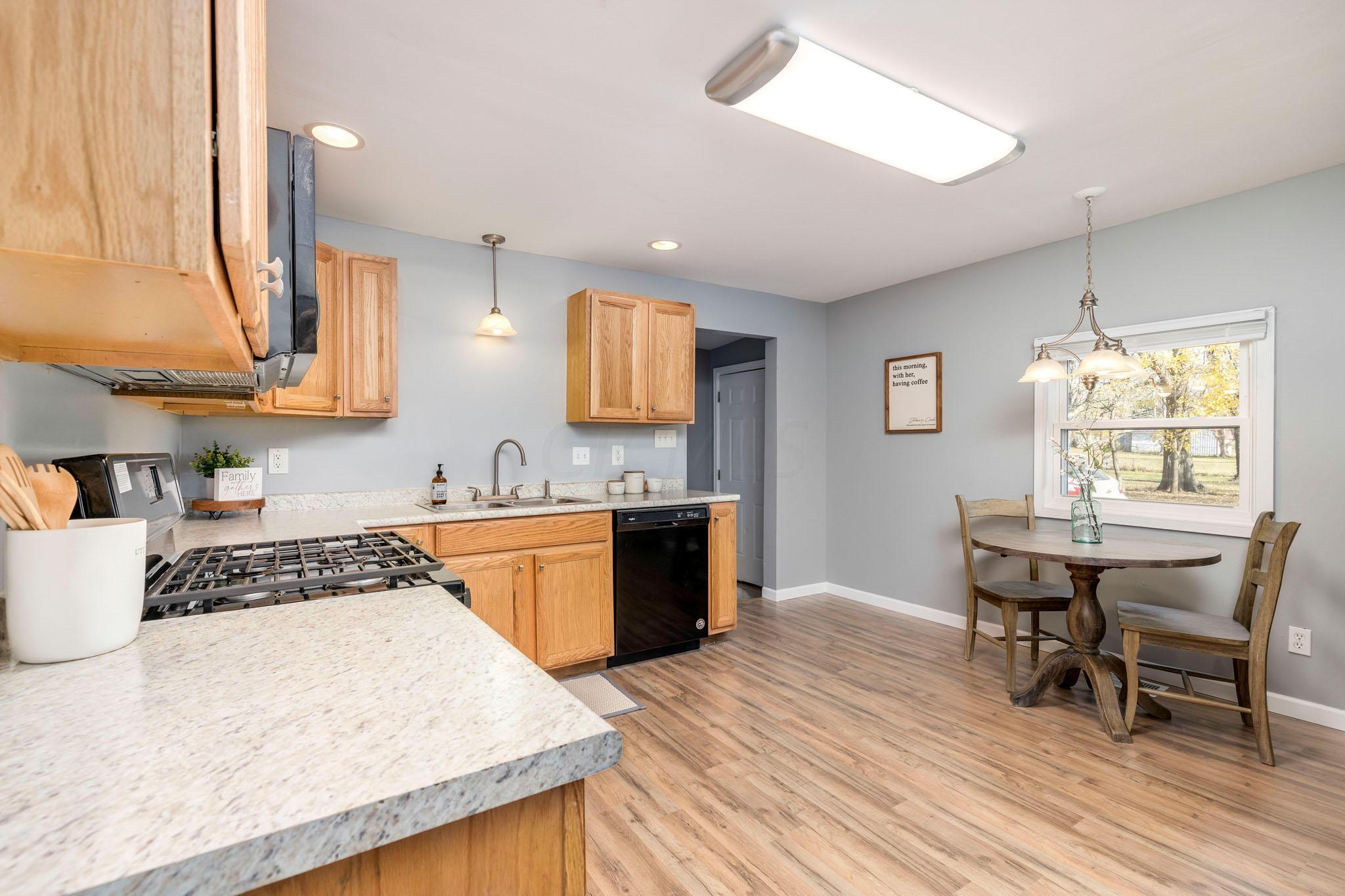 500 Barcher Road Columbus, OH 43207 - Photo 11 of 27