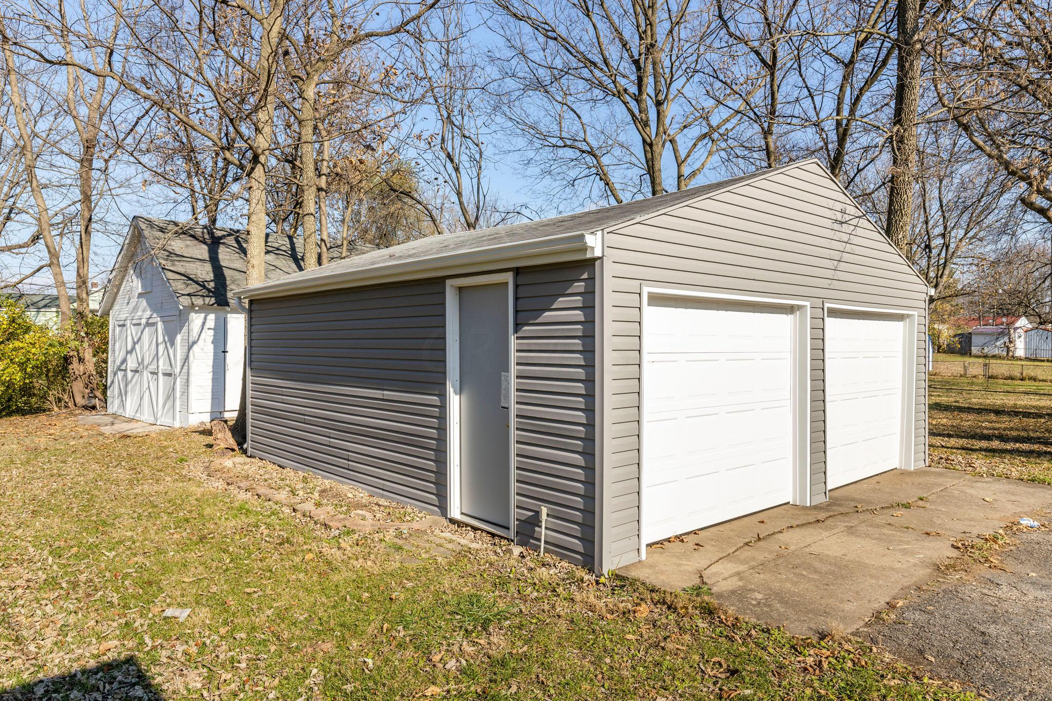 500 Barcher Road Columbus, OH 43207 - Photo 5 of 27