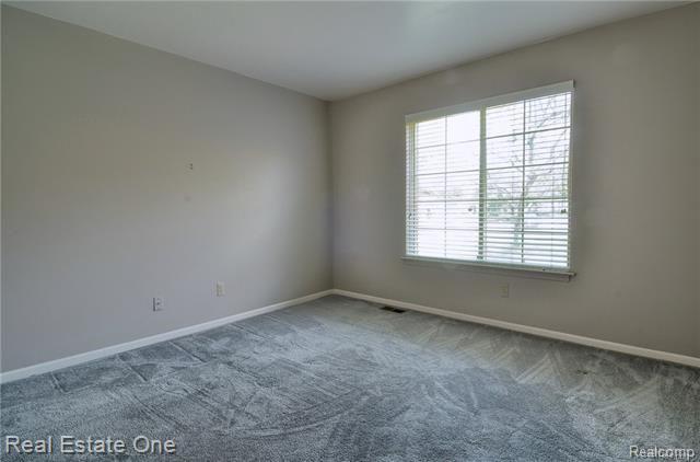 29606 Middlebelt Road Farmington, MI 48334 - Photo 12 of 22