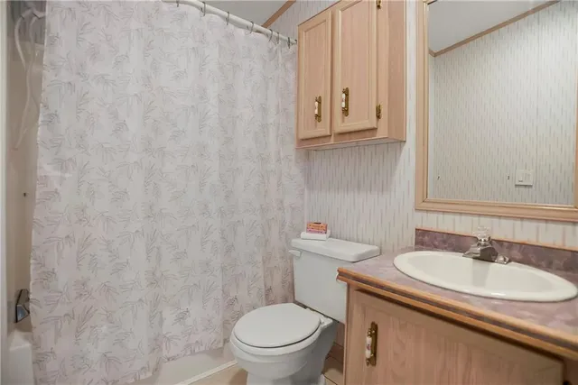 $225,000 | 1 Deepwoods Drive, Linn Valley, KS 66040