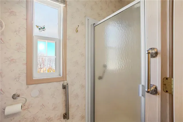 $225,000 | 1 Deepwoods Drive, Linn Valley, KS 66040