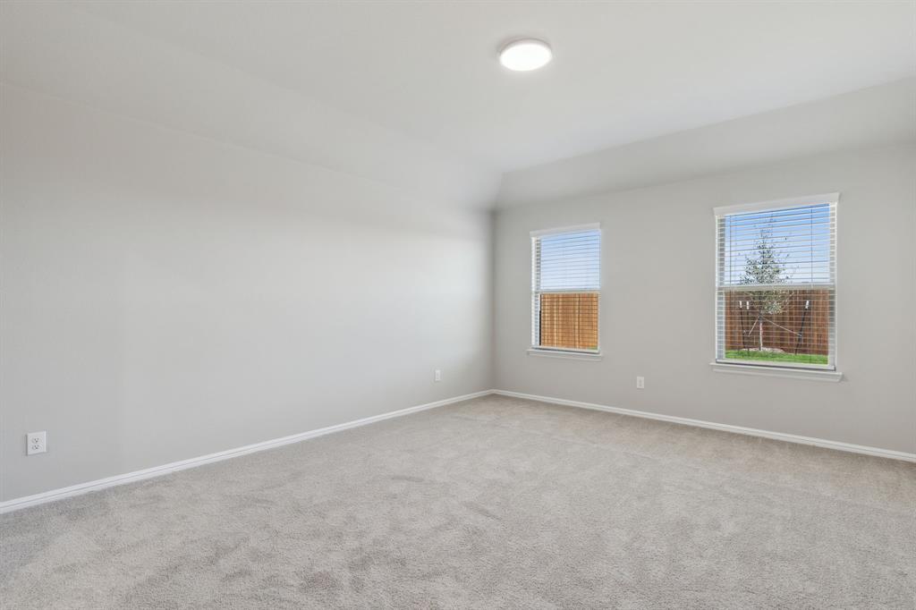 320 Lockhart Street Greenville, TX 75402 - Photo 18 of 32