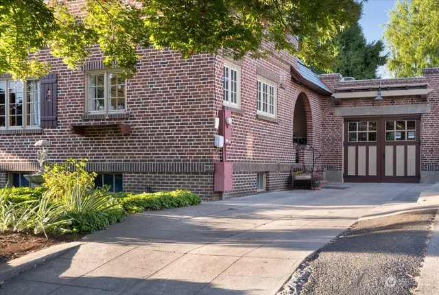 $1,800,000 | 1003 Boyer Avenue, Walla Walla, WA 99362