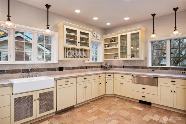 $1,800,000 | 1003 Boyer Avenue, Walla Walla, WA 99362