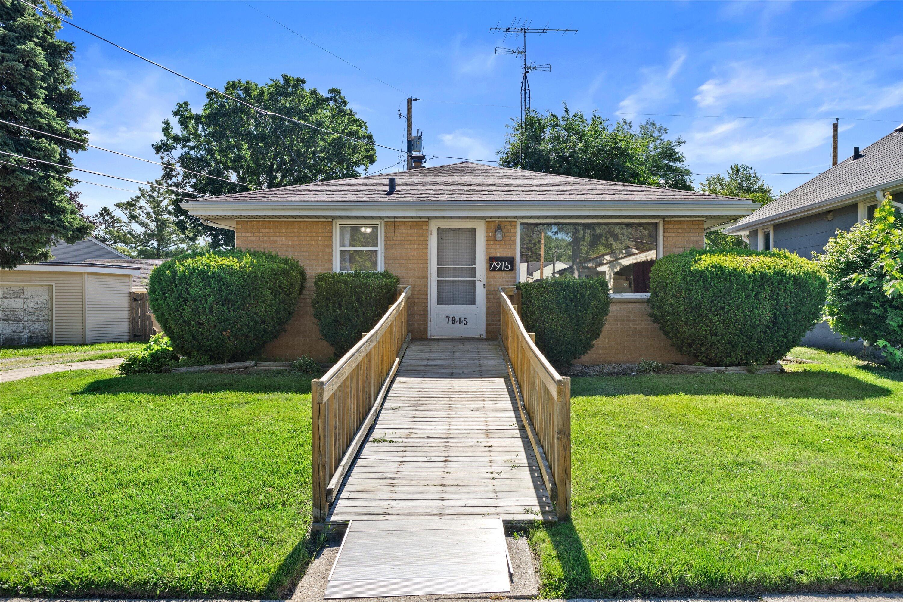7915 45th Avenue Kenosha, WI 53142 - Photo 1 of 21 01-KCM-2