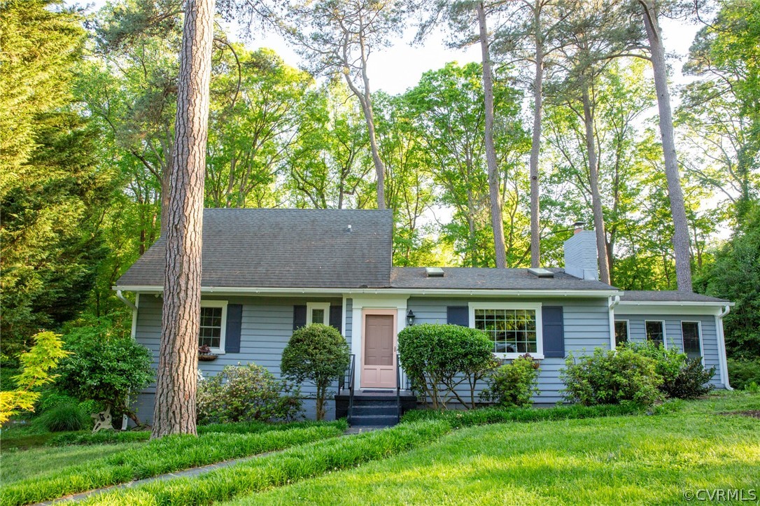 7419 Tanglewood Road Richmond, VA 23225 - Photo 1 of 27 Gallery Image 1