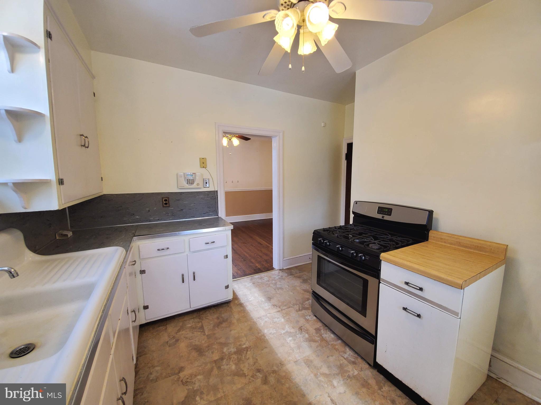 11227 Marbern Road Hagerstown, MD 21740 - Photo 8 of 27 Kitchen