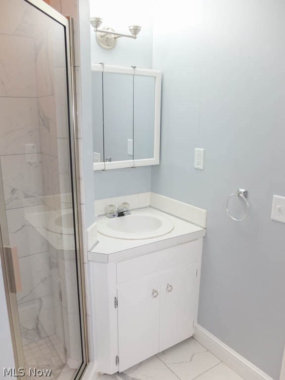 421 Holliston Road Akron, OH 44333 - Photo 11 of 22 Private master bath with tile flooring and shower surround.