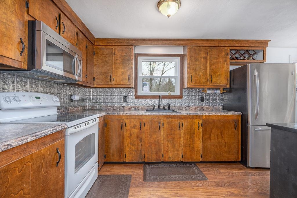 2 McCrillis Road Nottingham, NH 03290 - Photo 5 of 59