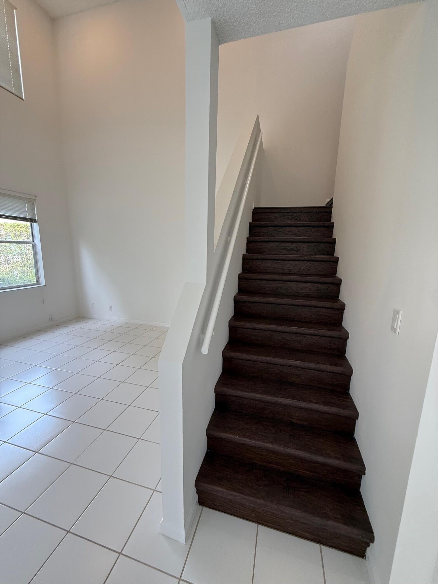 20931 Vía Jasmine, Unit 6 Boca Raton, FL 33428 - Photo 14 of 34 Stairway