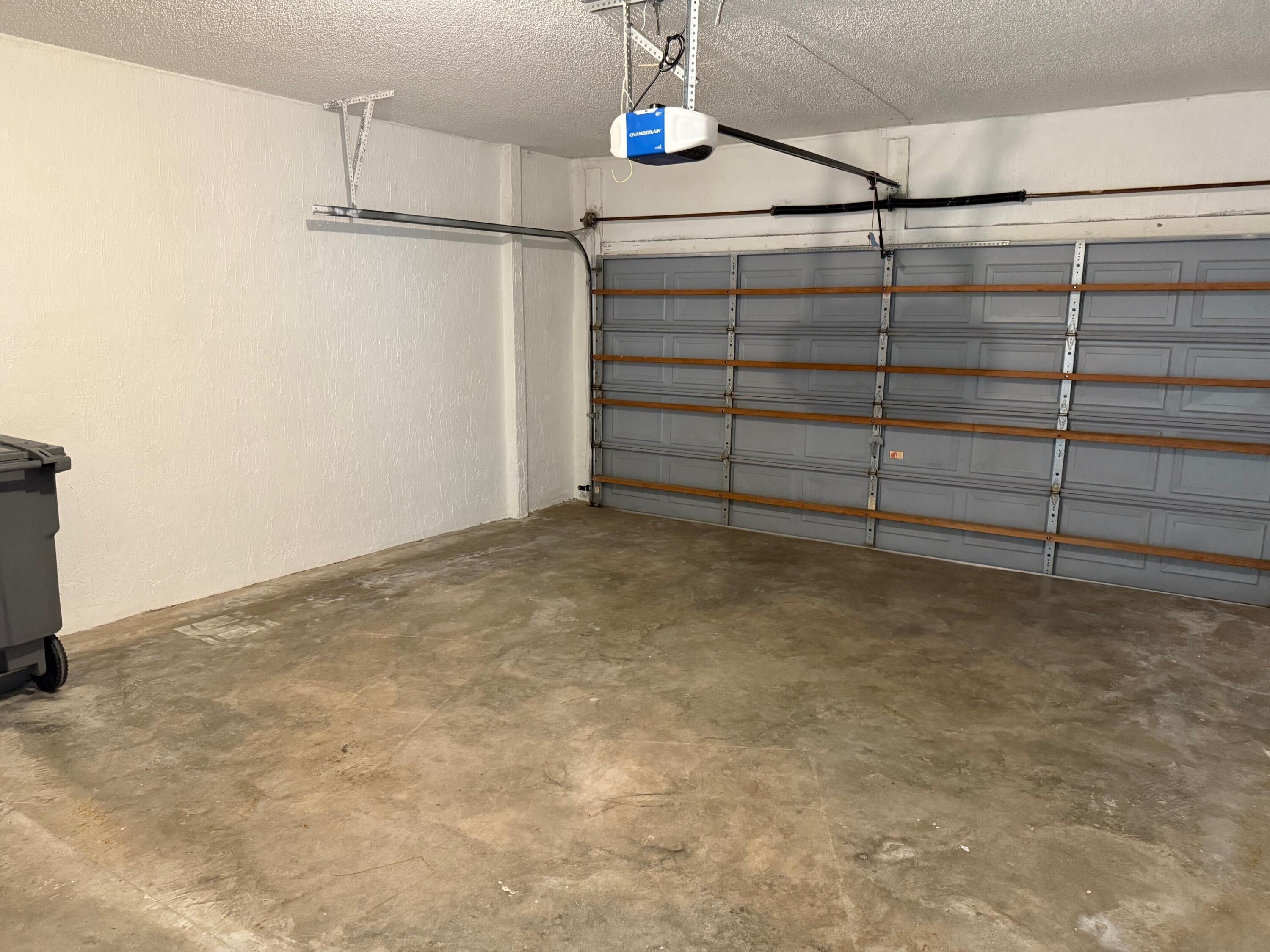 20931 Vía Jasmine, Unit 6 Boca Raton, FL 33428 - Photo 30 of 34 2 Car Garage