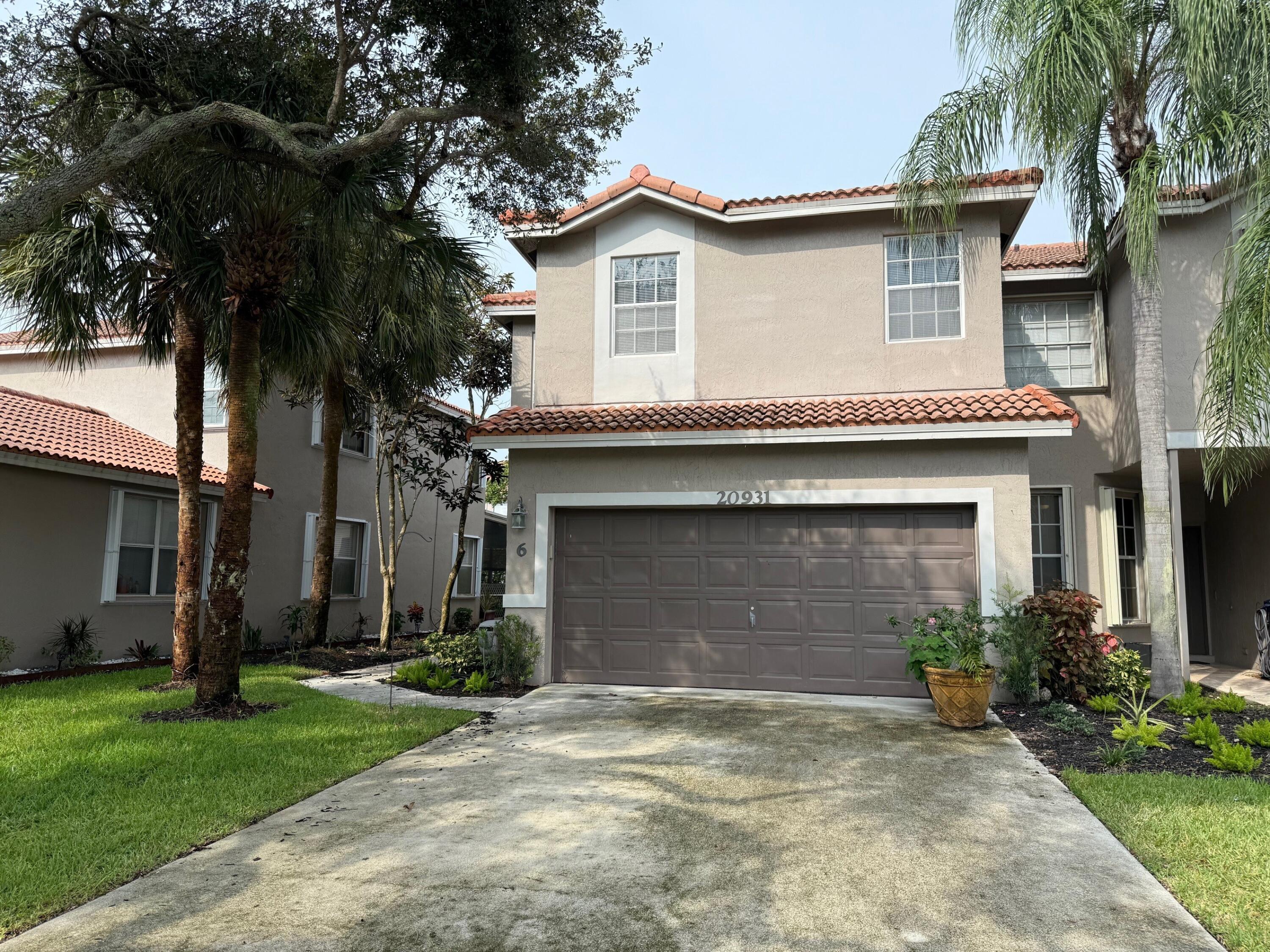 20931 Vía Jasmine, Unit 6 Boca Raton, FL 33428 - Photo 3 of 34 House Front 2