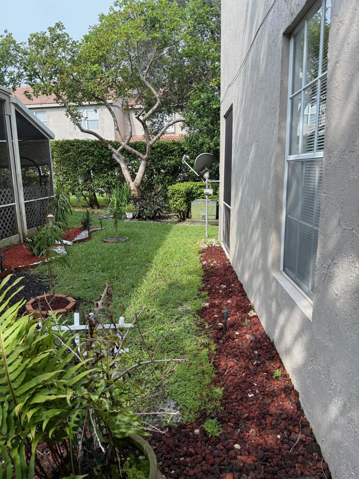 20931 Vía Jasmine, Unit 6 Boca Raton, FL 33428 - Photo 34 of 34 outside