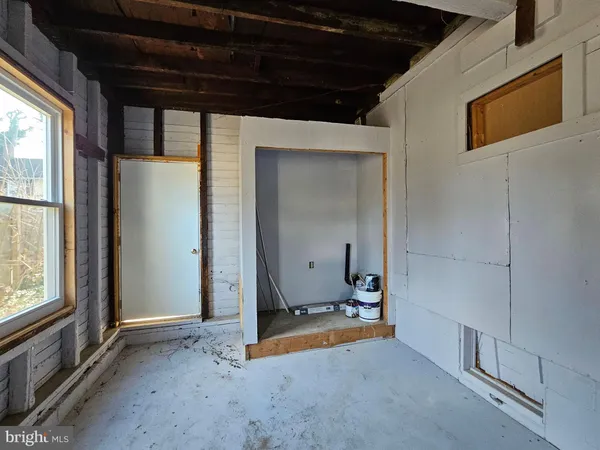 $1,775 | 815 Sawyer Avenue, Unit 2, Vineland, NJ 08360