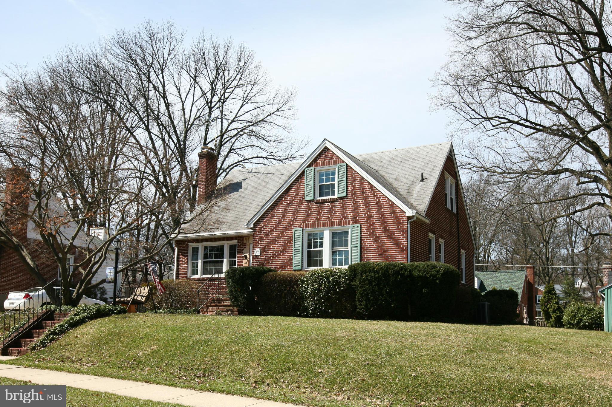 32 Dunvegan Road Catonsville, MD 21228 - Photo 1 of 24 Exterior (Front)