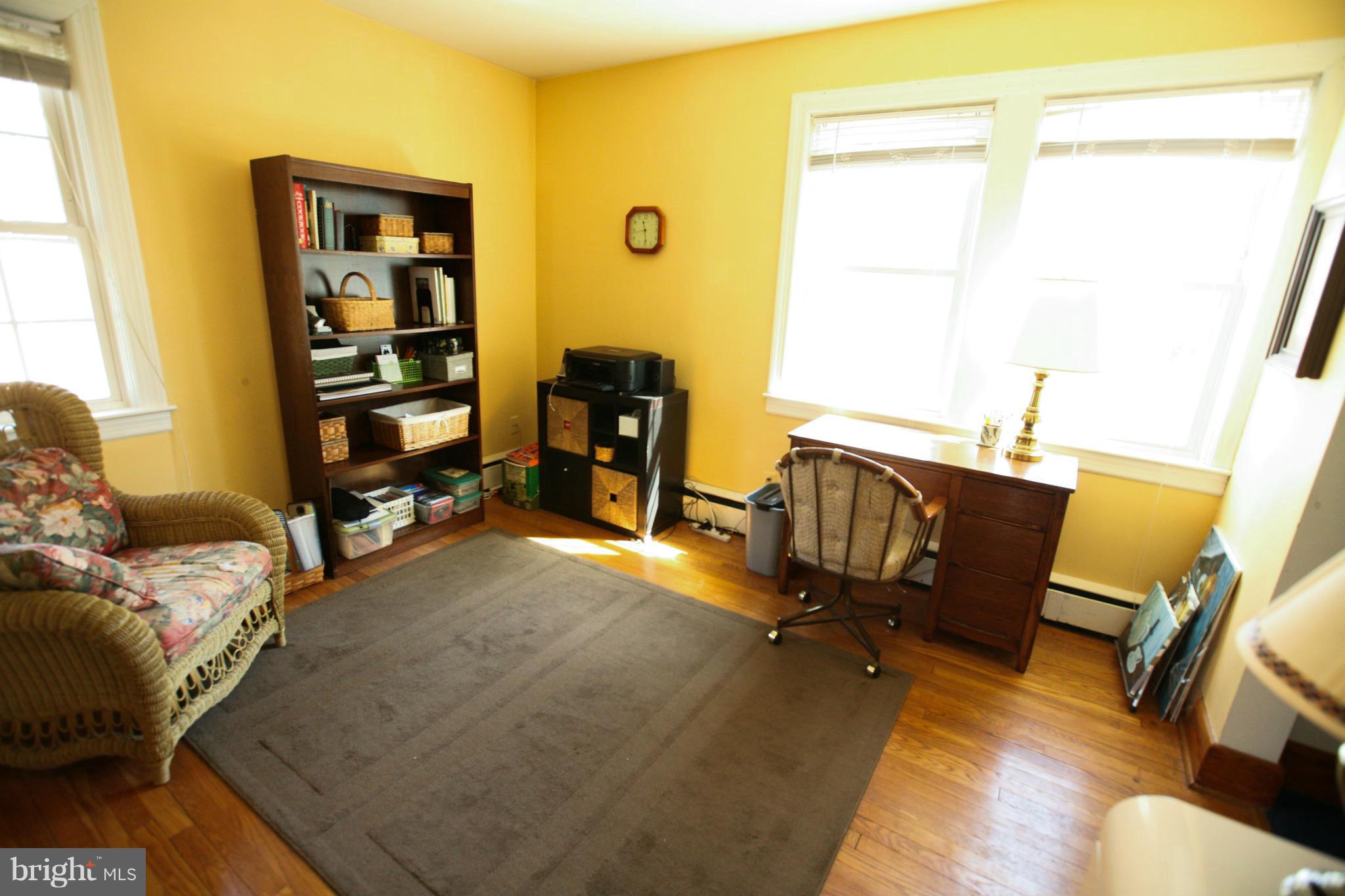 32 Dunvegan Road Catonsville, MD 21228 - Photo 12 of 24 Office - Main Floor