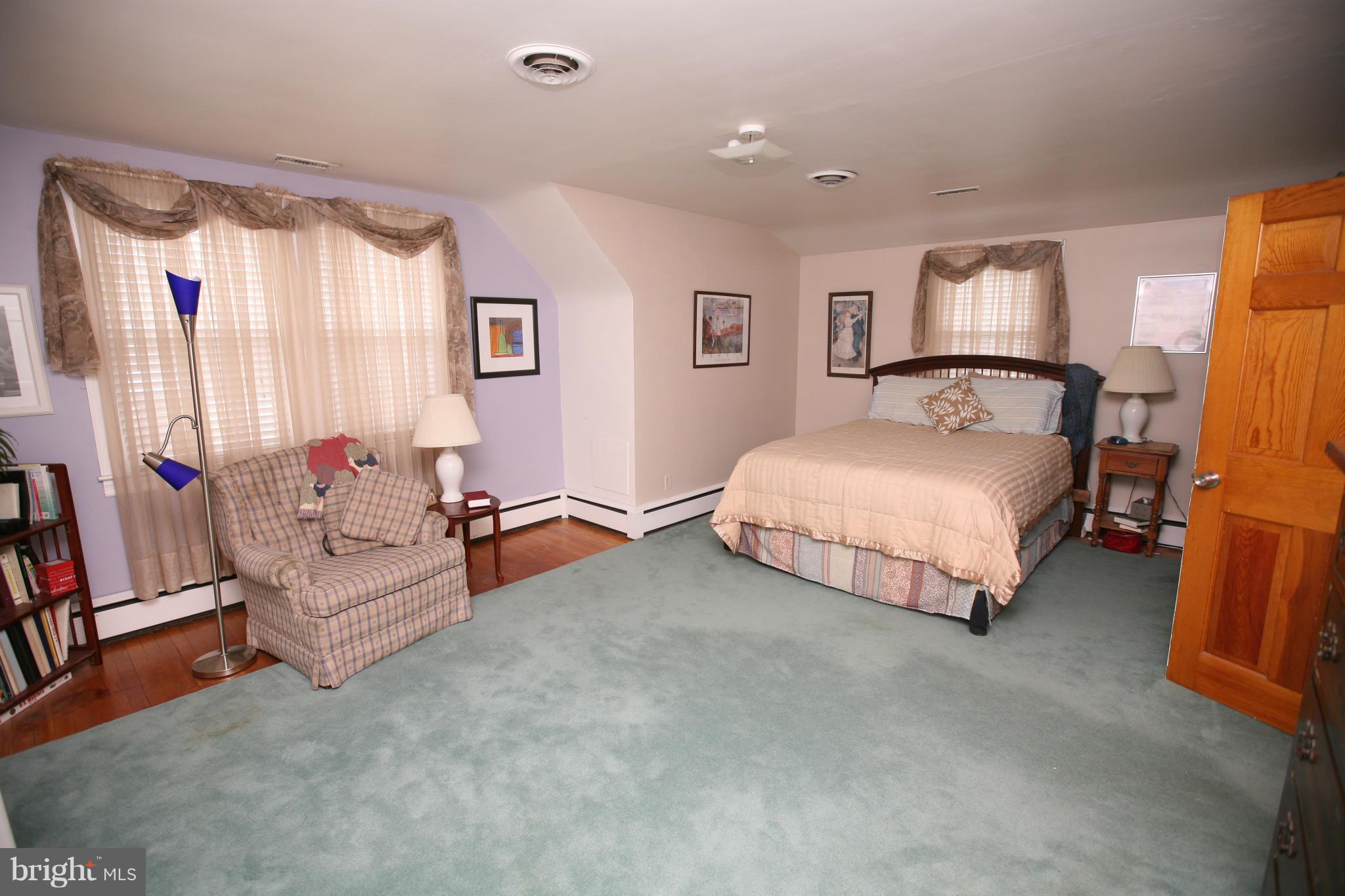 32 Dunvegan Road Catonsville, MD 21228 - Photo 13 of 24 Bedroom (Master)