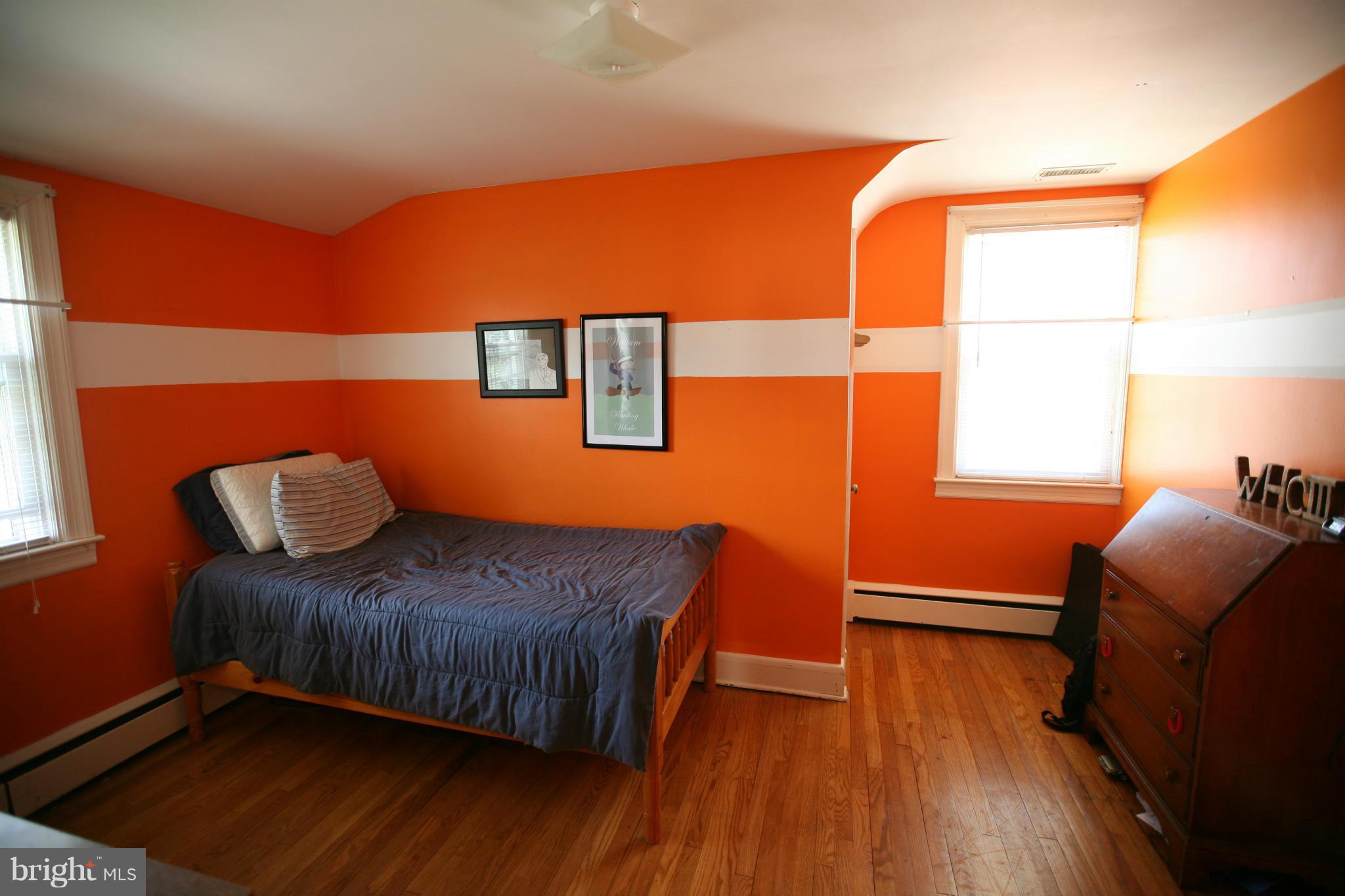 32 Dunvegan Road Catonsville, MD 21228 - Photo 17 of 24 Bedroom # 2 - Upper Level