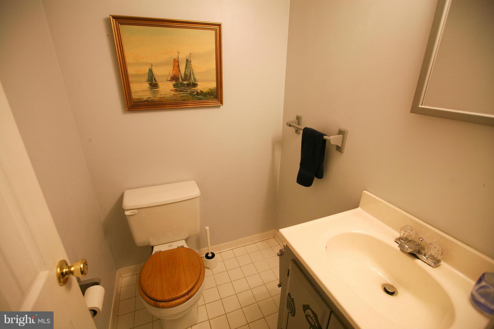 32 Dunvegan Road Catonsville, MD 21228 - Photo 22 of 24 Half Bath - Basement