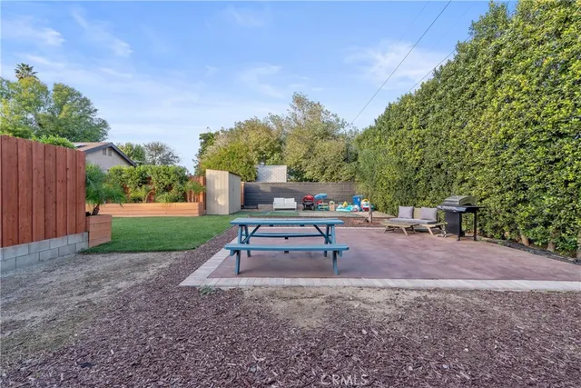 $1,325,000 | 8450 Calvin Avenue, Northridge, CA 91324