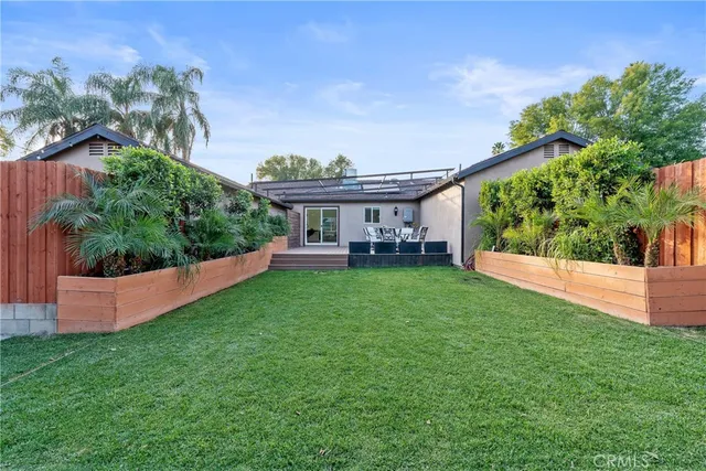 $1,325,000 | 8450 Calvin Avenue, Northridge, CA 91324