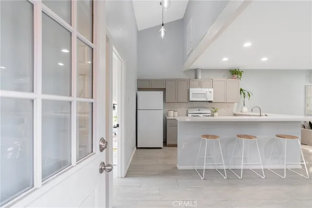 $1,325,000 | 8450 Calvin Avenue, Northridge, CA 91324