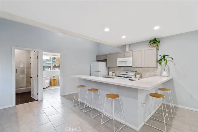 $1,325,000 | 8450 Calvin Avenue, Northridge, CA 91324