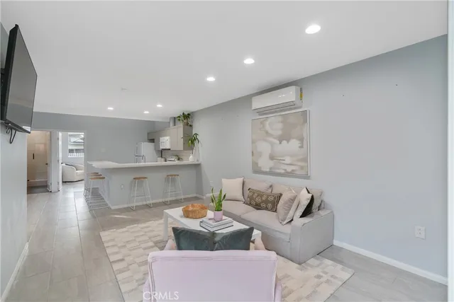 $1,325,000 | 8450 Calvin Avenue, Northridge, CA 91324
