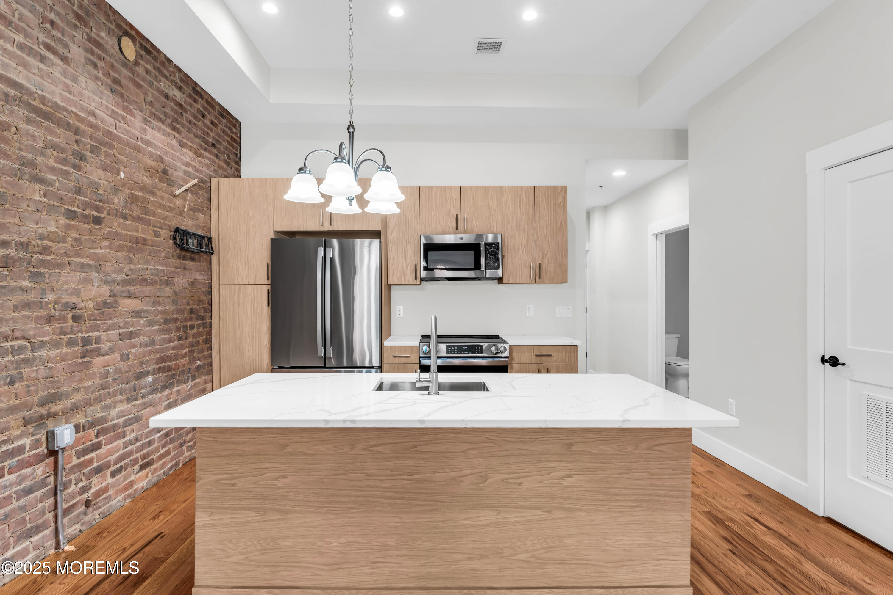 7 Broad Street, Unit 1 Red Bank, NJ 07701 - Photo 4 of 28 photos_high_resolution_000161