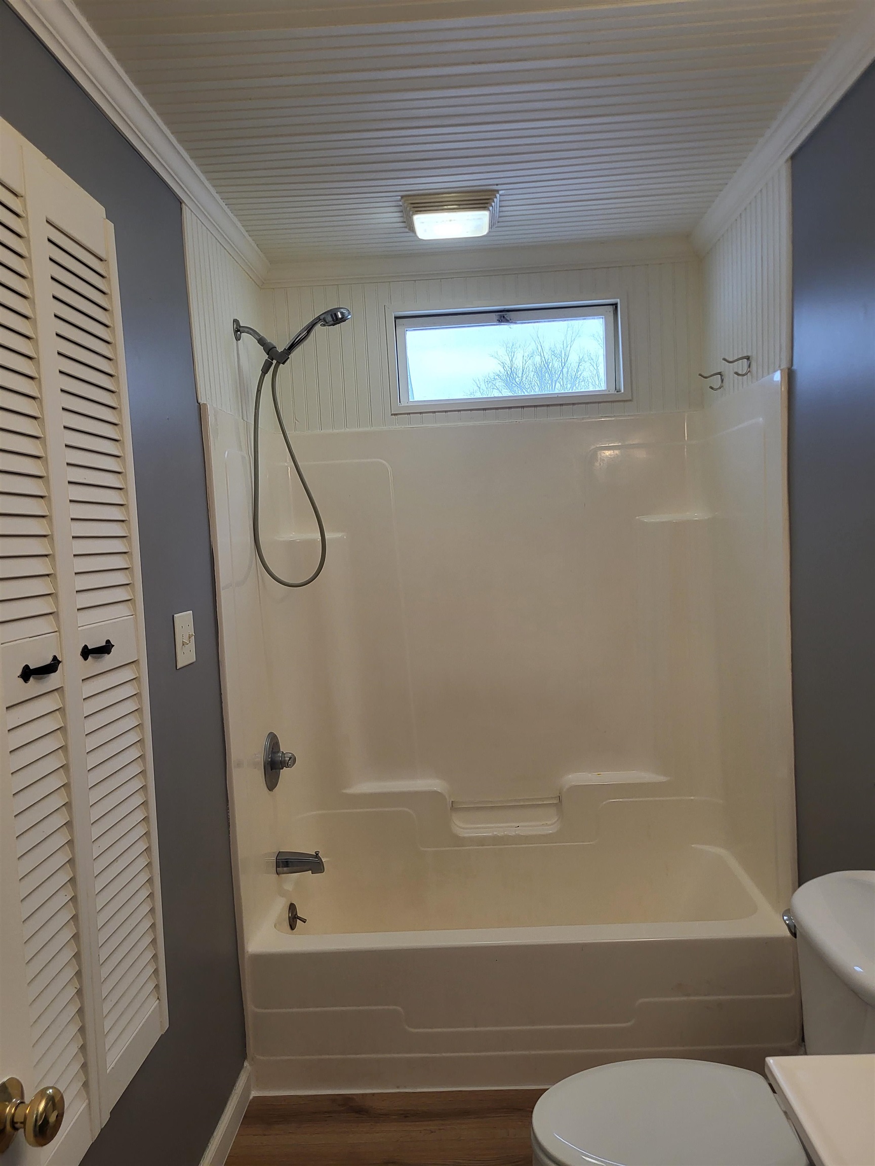 4110 Risedorph Street Burton, MI 48509 - Photo 17 of 39 50163797-0cd44970-8185-421d-870b-f2976047c2f9.JPG