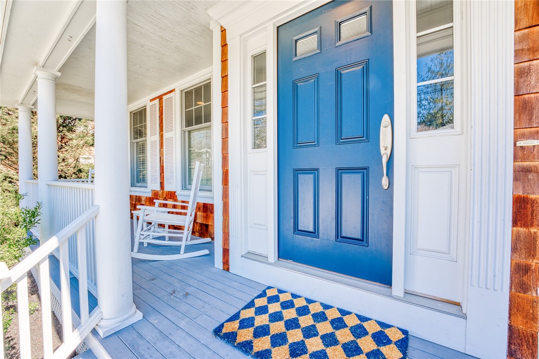 78 Alfred Drowne Road Barrington, RI 02806 - Photo 2 of 31 Gallery Image 2