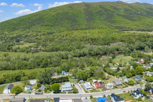 $495,000 | 19391 Main Street, Buchanan, VA 24066